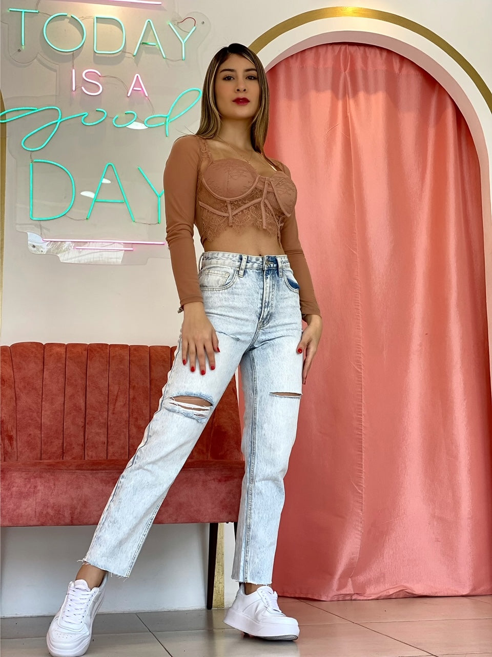 Jean Gene Azul Claro Roto Rodilla